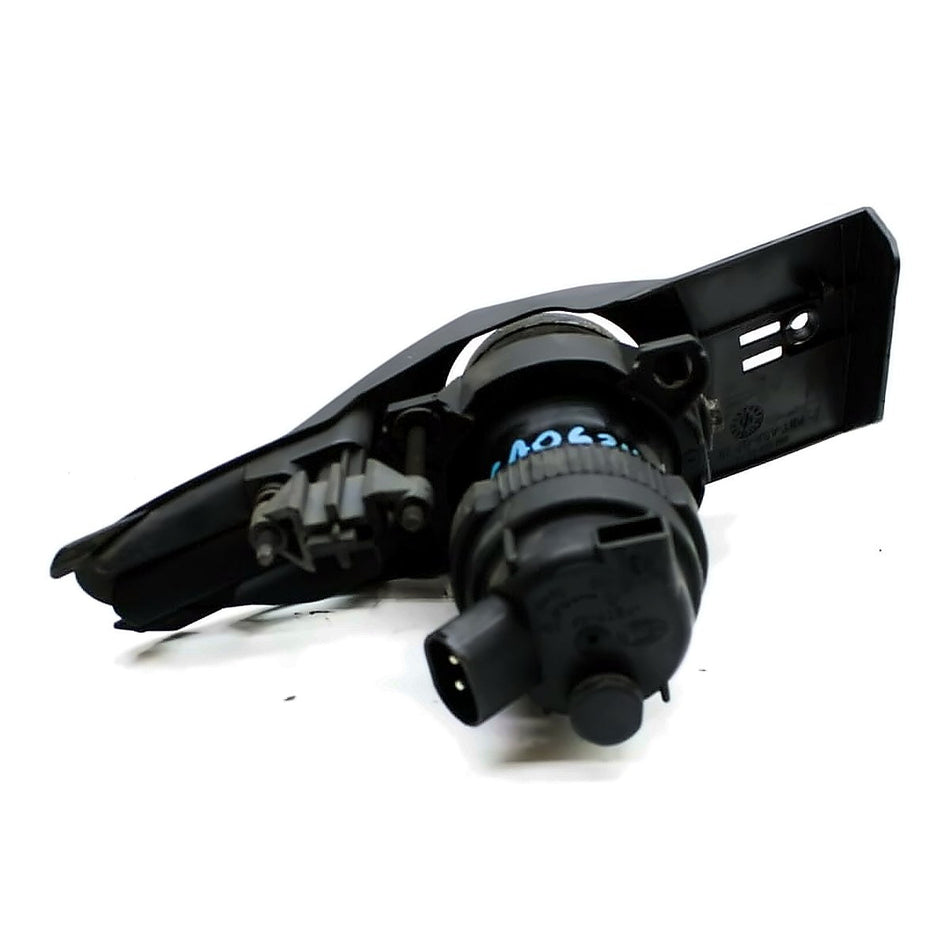 2002-2005 BMW 7 Series Fog Lights, front passenger side, rear view, BM2593132