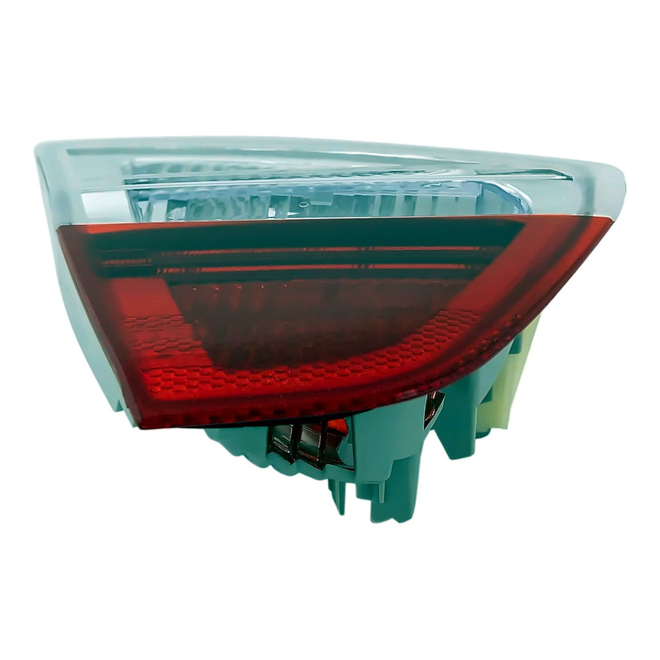 2006-2008 BMW 3 Series Sedan Trunk Lamp, driver side, left-side view, BM2802100