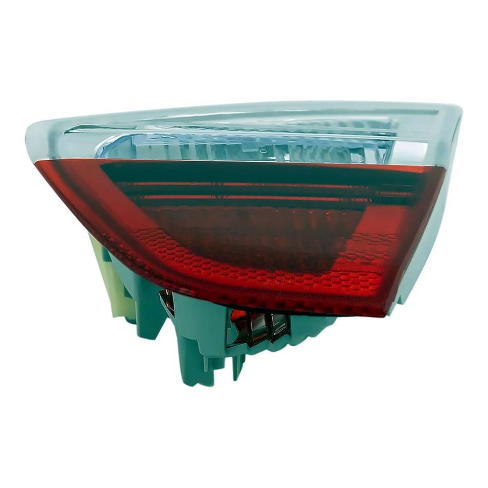 2006-2008 BMW 3 Series Sedan Trunk Lamp, passenger side, left-side view, BM2803100