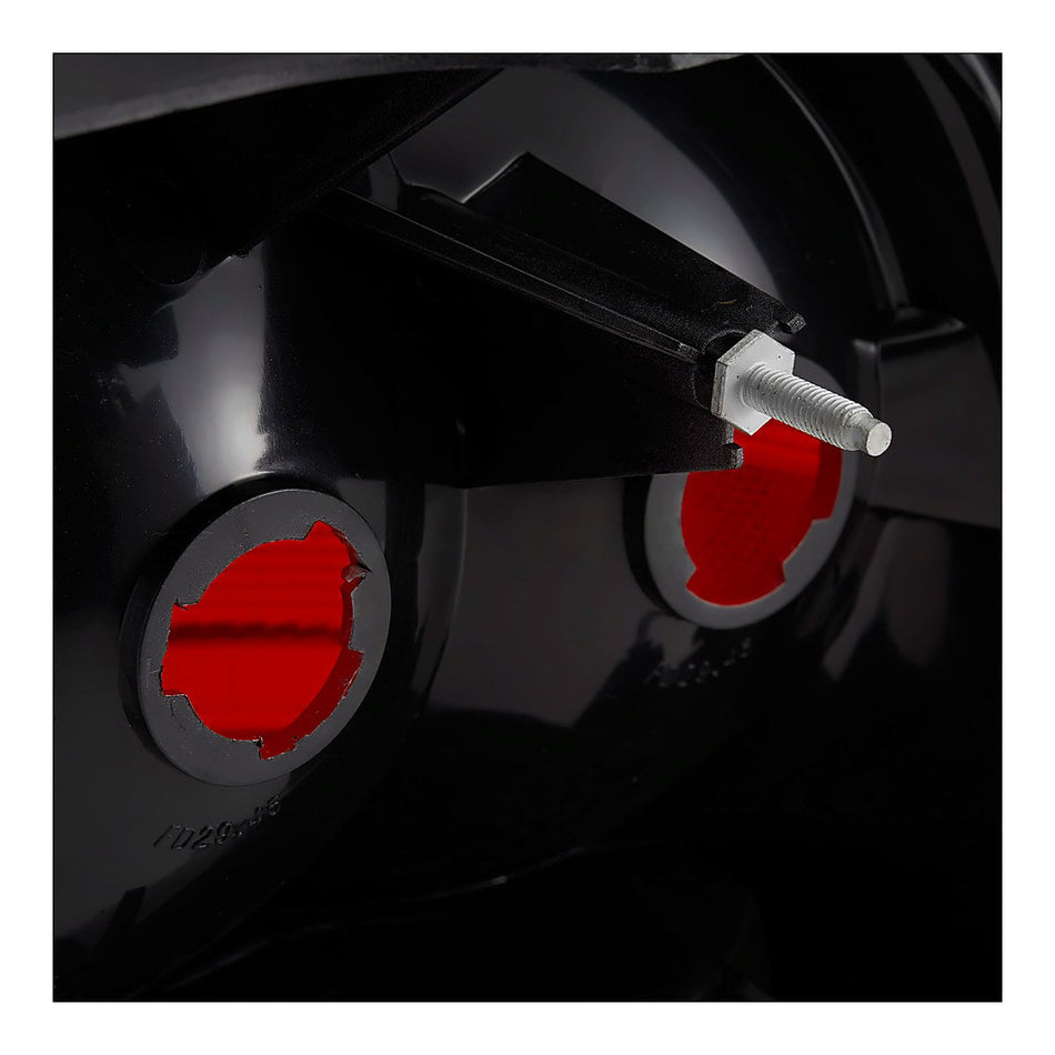 2000-2011 Ford Crown Victoria Tail Lights, left-side view, FO2800160