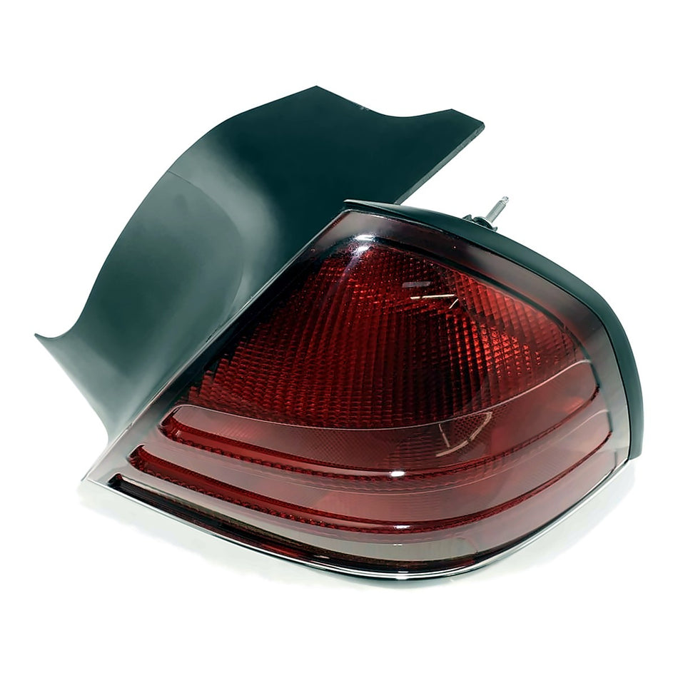 1998-2004 Ford Crown Victoria Tail Lights, passenger side, left-side view, FO2801150
