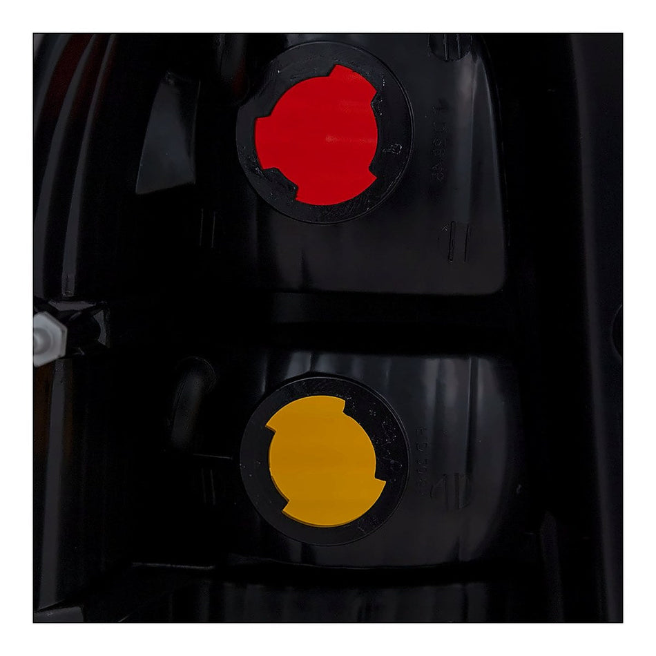 2001-2007 Ford Escape Tail Lights, driver side, left-side view, FO2818102C