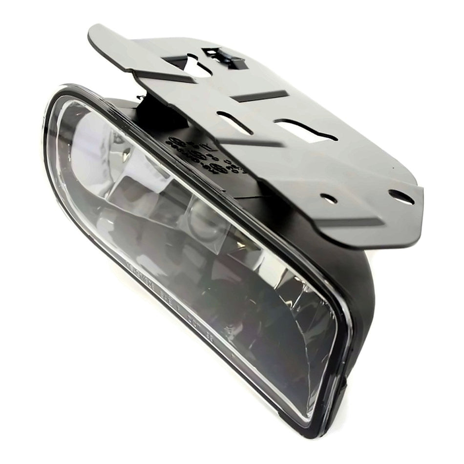 2003-2006 Cadillac Escalade ESV Fog Lamp, passenger side, left-side view, GM2593138