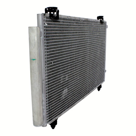 2003-2004 Toyota Corolla Sedan Condenser, right-side view, TO3030184