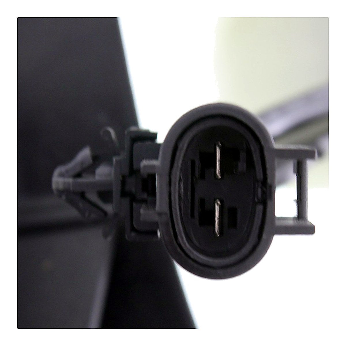 2001-2003 Toyota Highlander Cooling Fan, rear view, TO3120102